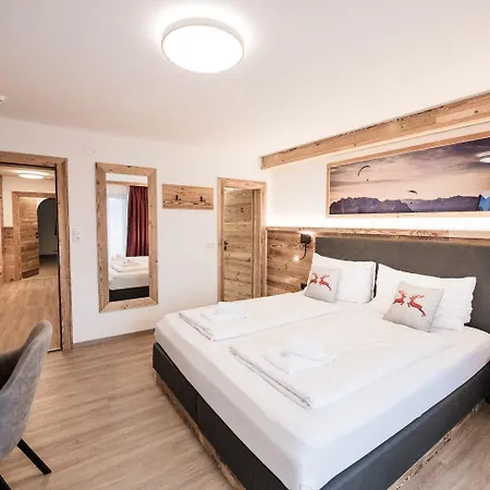 Astenhof Familie Hummel * Fügen