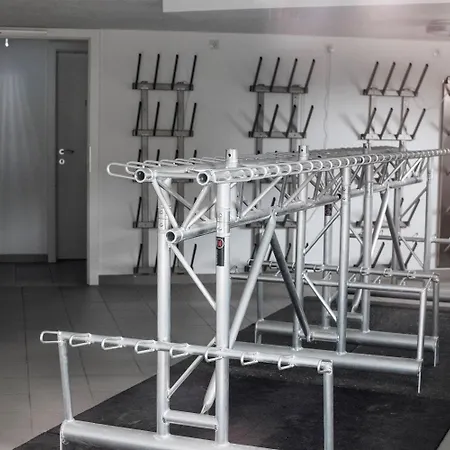 Astenhof Familie Hummel Lägenhet