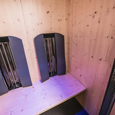 Astenhof Familie Hummel フューゲン