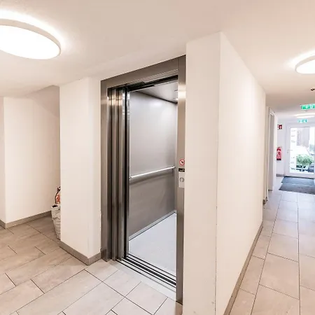 Astenhof Familie Hummel * Fuegen