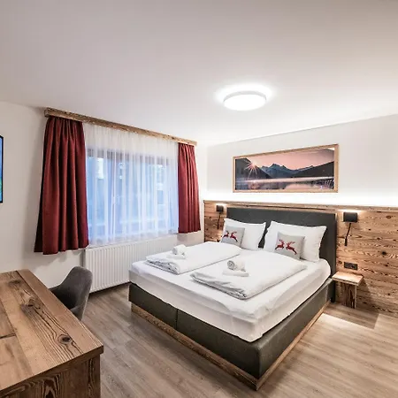 Astenhof Familie Hummel Lägenhet