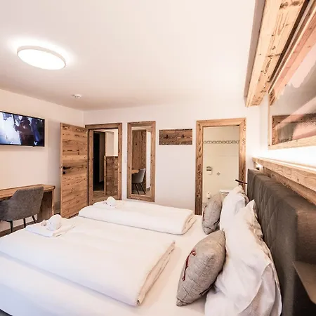 Astenhof Familie Hummel Fuegen